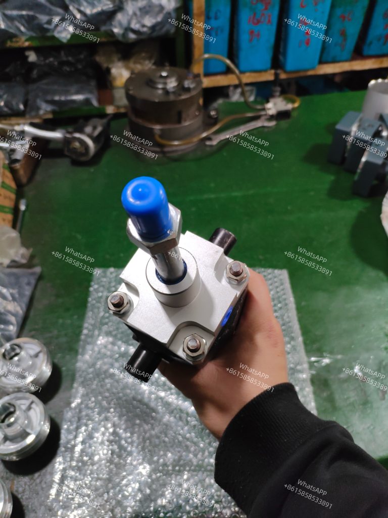 Three Positions Pneumatic Cylinder